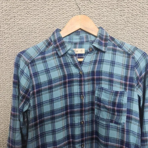 HOLLISTER Women's  Blue Green Plaid Long Sleeve 3/4 Button Down Shirt Size XS - Picture 2 of 6
